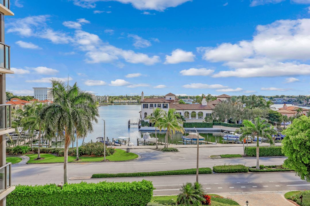 4031 Gulf Shore Blvd N #5F, Naples, FL 34103