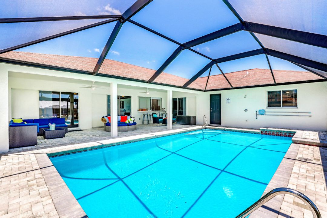 432 Mohawk Pkwy, Cape Coral, FL 33914