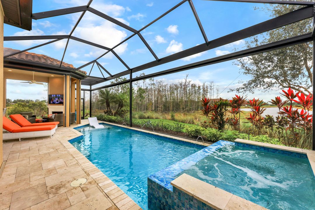 8837 Savona Ct, Naples, FL 34119