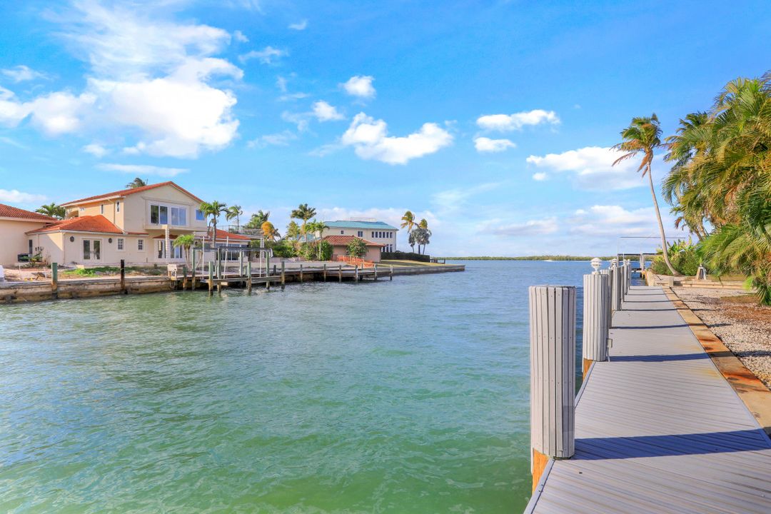 1260 Laurel Ct, Marco Island, FL 34145