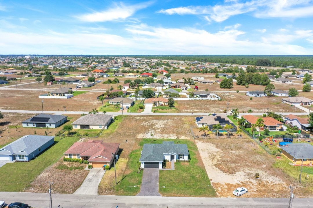 2604 NE 5th Ave, Cape Coral, FL 33909