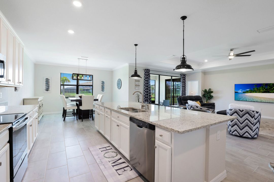 17577 Kinzie Ln, Estero, FL 33928