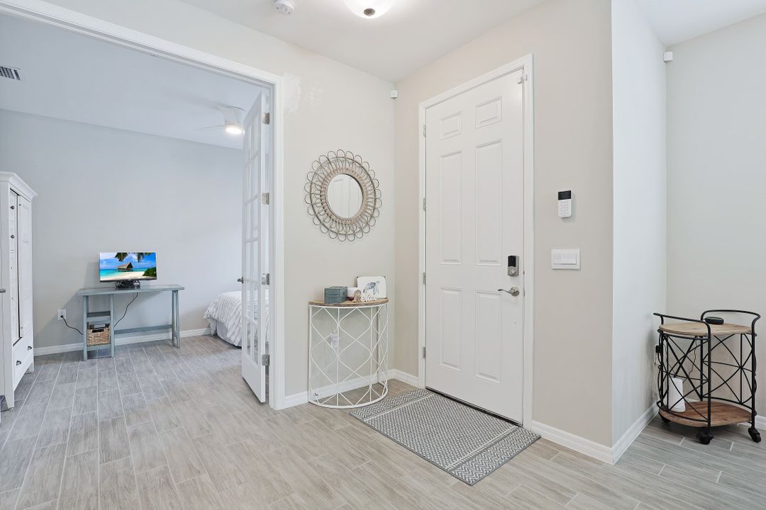 1077 Tranquil Brk Dr, Naples, FL 34114