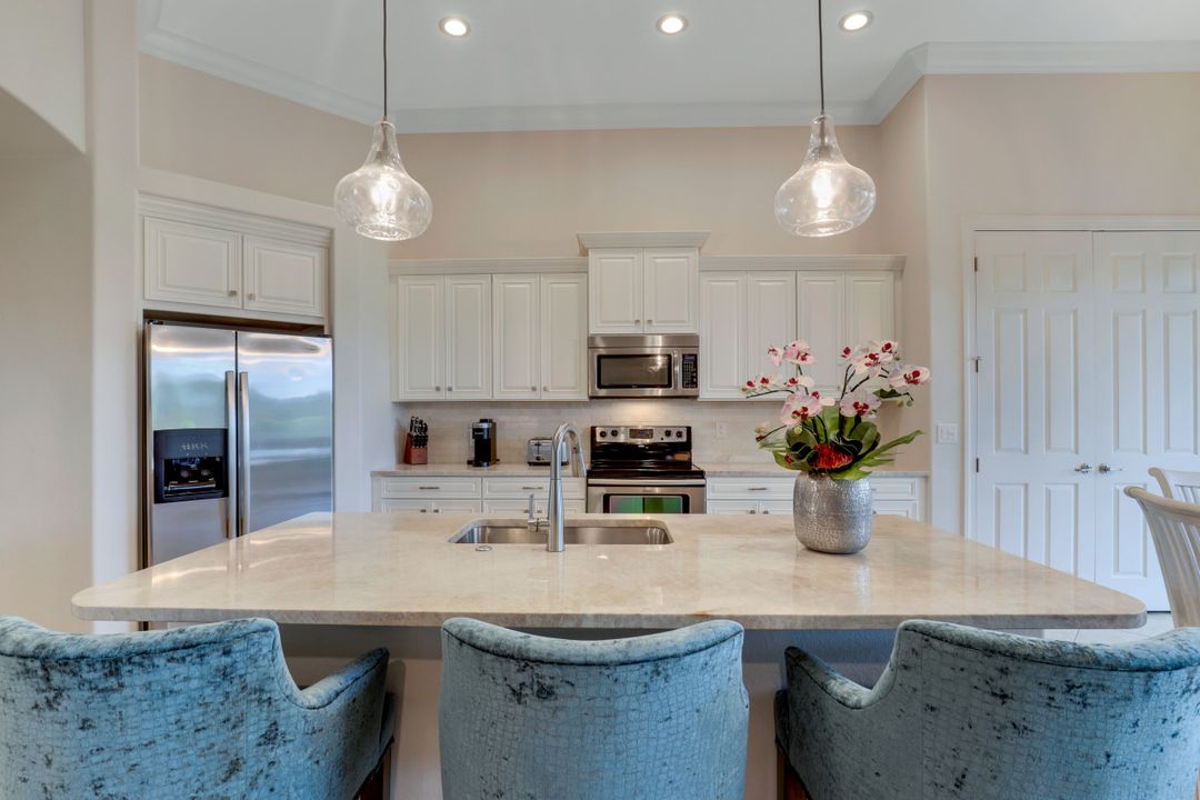 9765 Nickel Ridge Cir, Naples, FL 34120