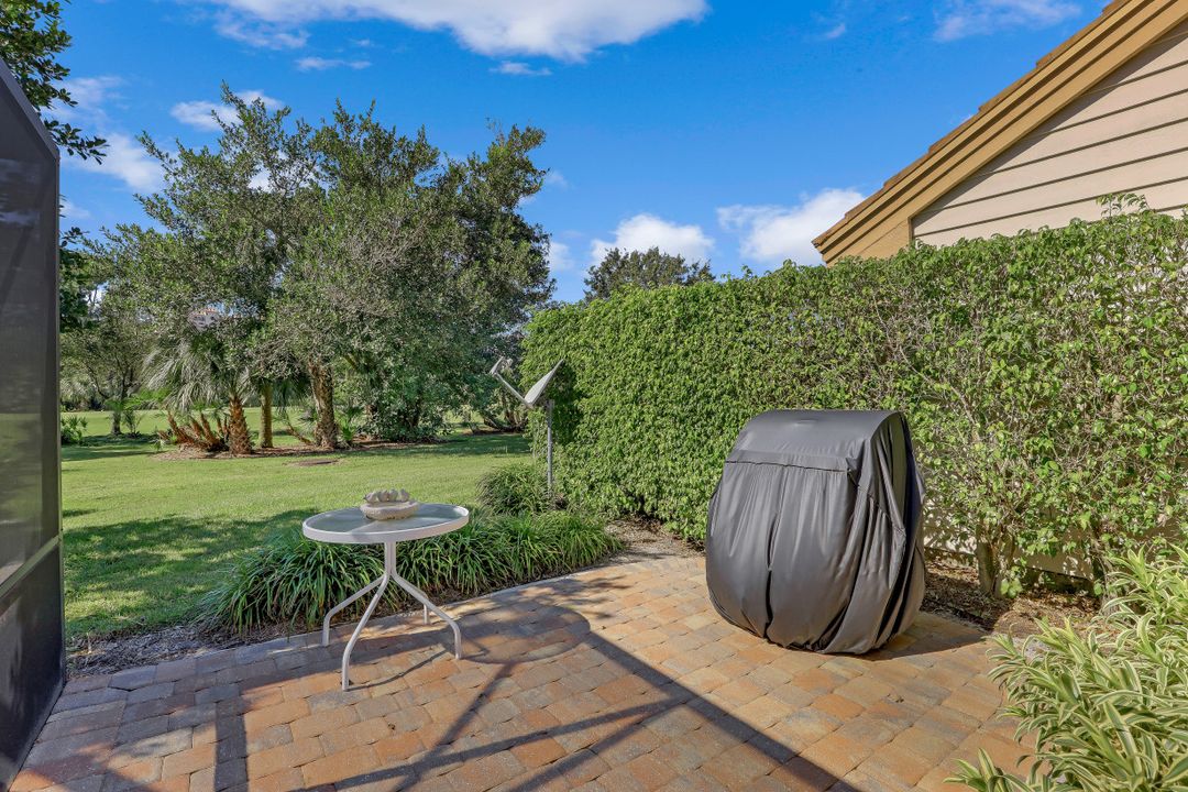 6627 Trident Way, Naples, FL 34108