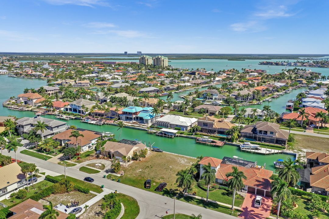 921 Giralda Ct, Marco Island, FL 34145