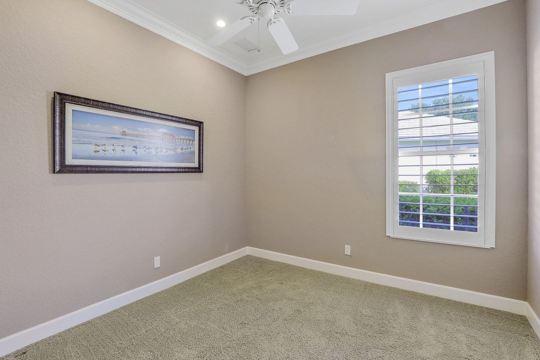 9131 Crystal Ct, Naples, FL 34120