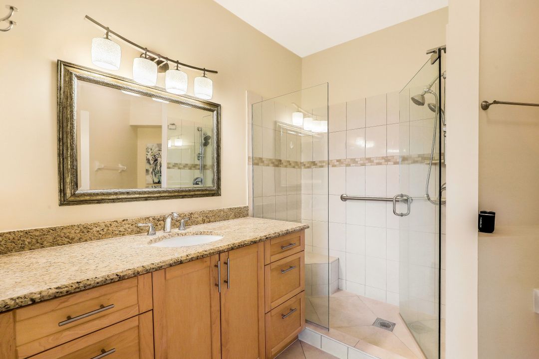 1101 Sweetwater Ln #1201, Naples, FL 34110