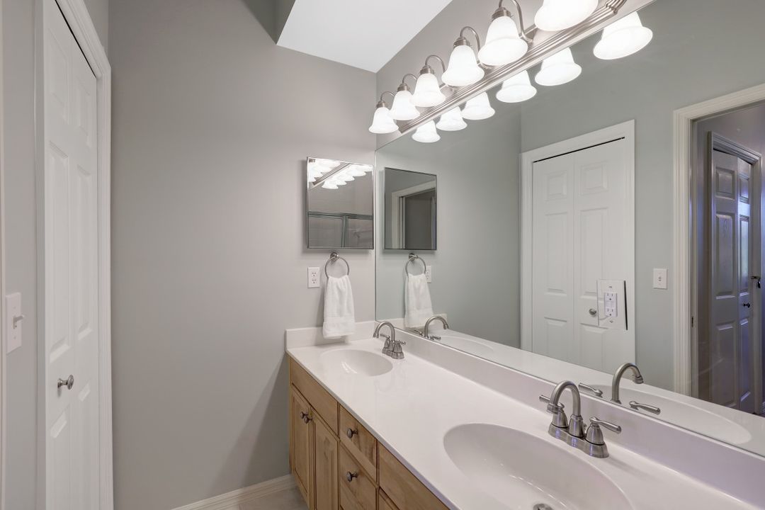 3441 Pointe Creek Ct #305, Bonita Springs, FL 34134