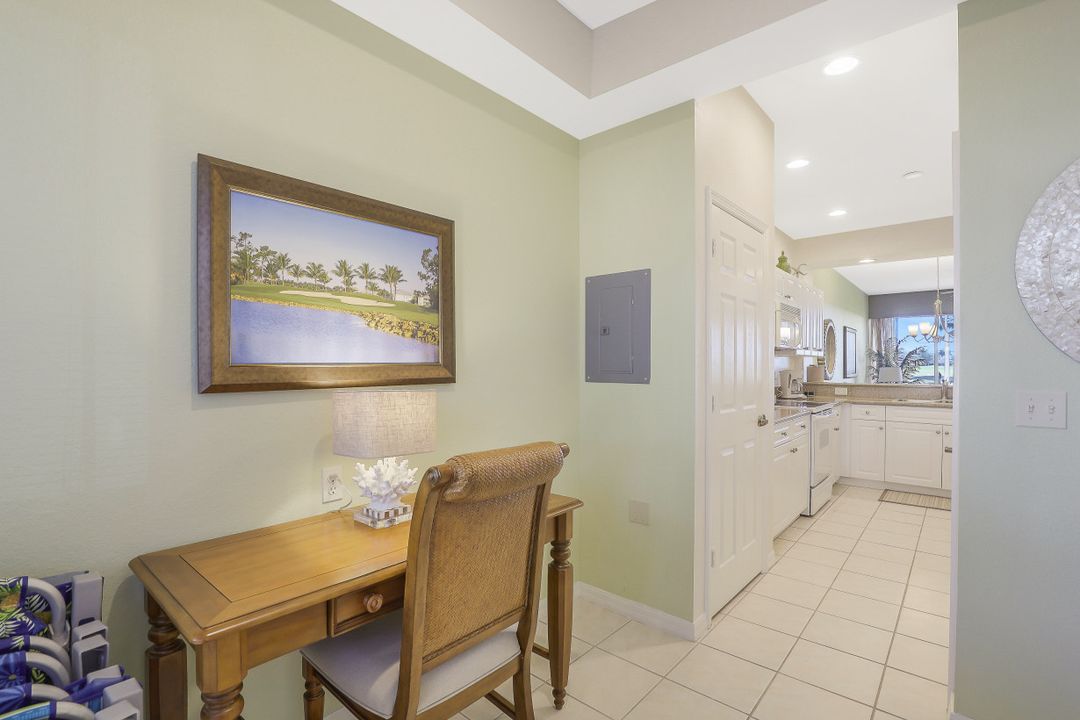 7965 Mahogany Run Ln #312, Naples, FL 34113