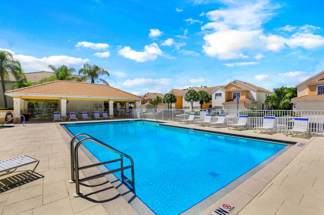 8381 Village Edge Cir  #4, Fort Myers, FL 33919