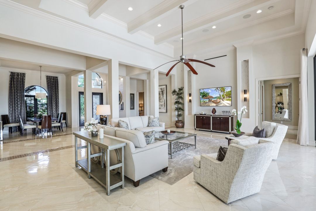 16462 Seneca Way, Naples, FL 34110