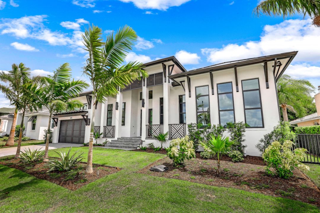 835 Old Marco Ln, Marco Island, FL 34145