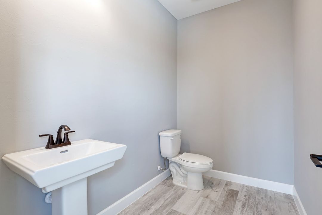 11430 Canal Grande Dr, Fort Myers, FL 33913