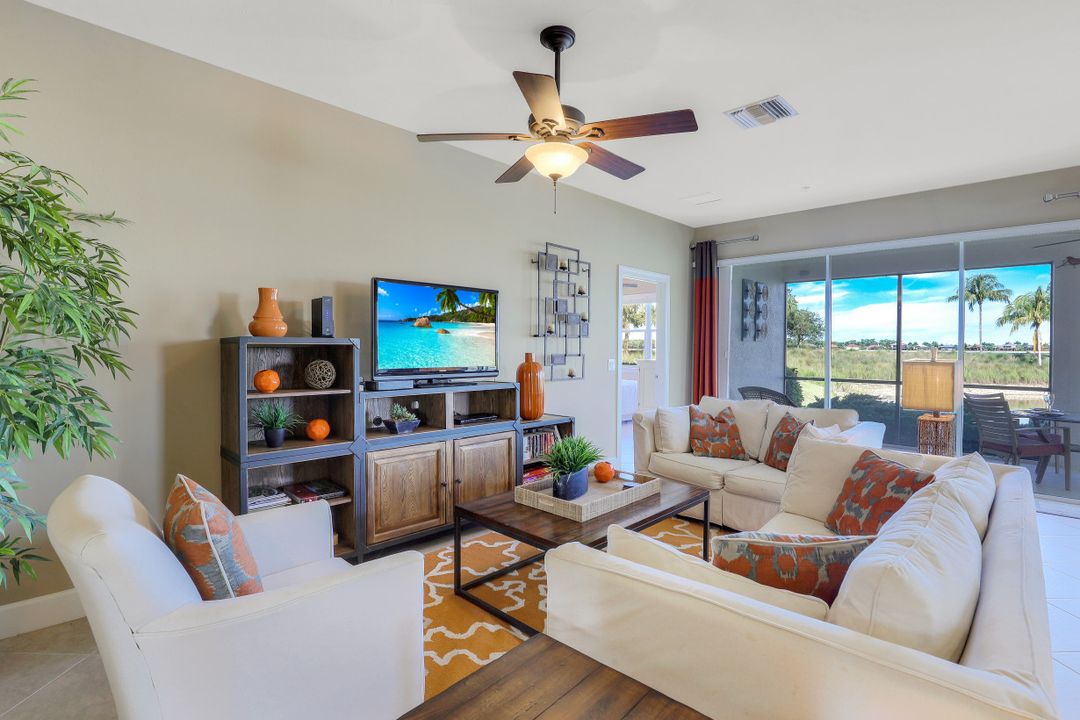 9064 Siesta Bay Dr #102, Naples, FL 34120