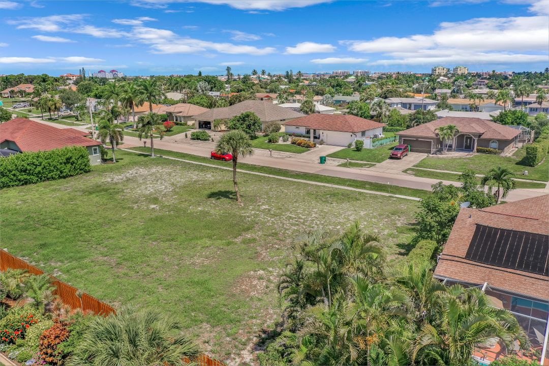 1275 6th Ave, Marco Island, FL 34145