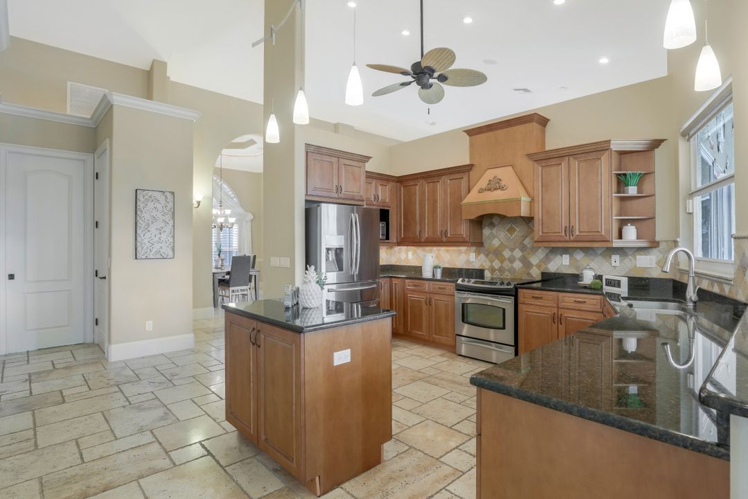 2832 SW 36th St, Cape Coral, FL 33914