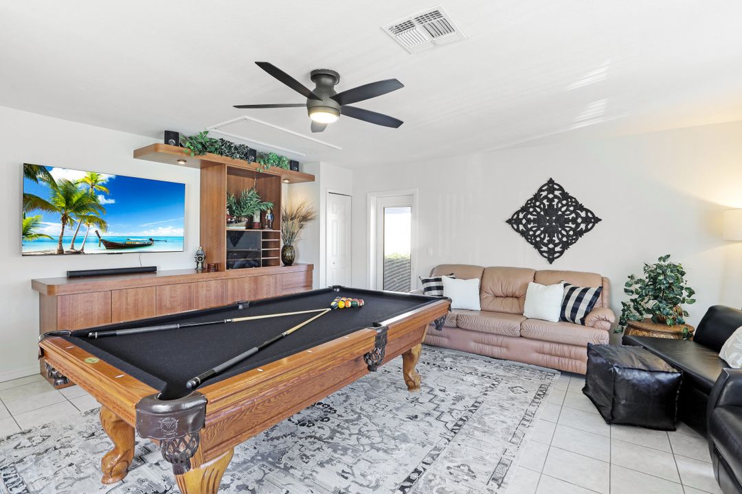 708 Seagrape Dr, Marco Island, FL 34145