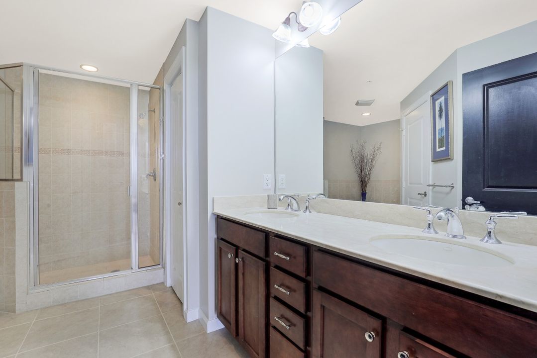 5793 Cape Harbour Dr #716, Cape Coral, FL 33914