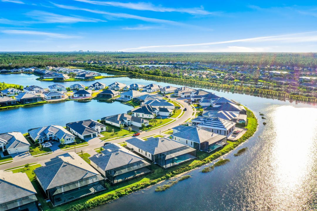 14310 Laguna Spgs Ln, , FL 34114