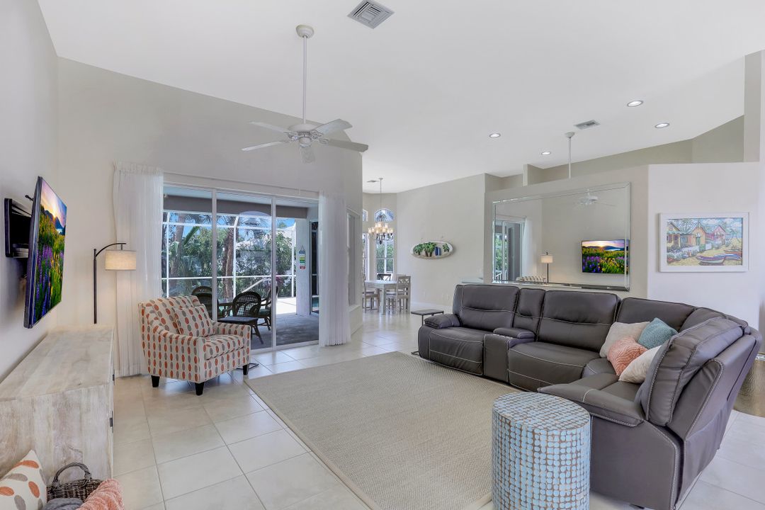 578 N Barfield Dr, Marco Island, FL 34145