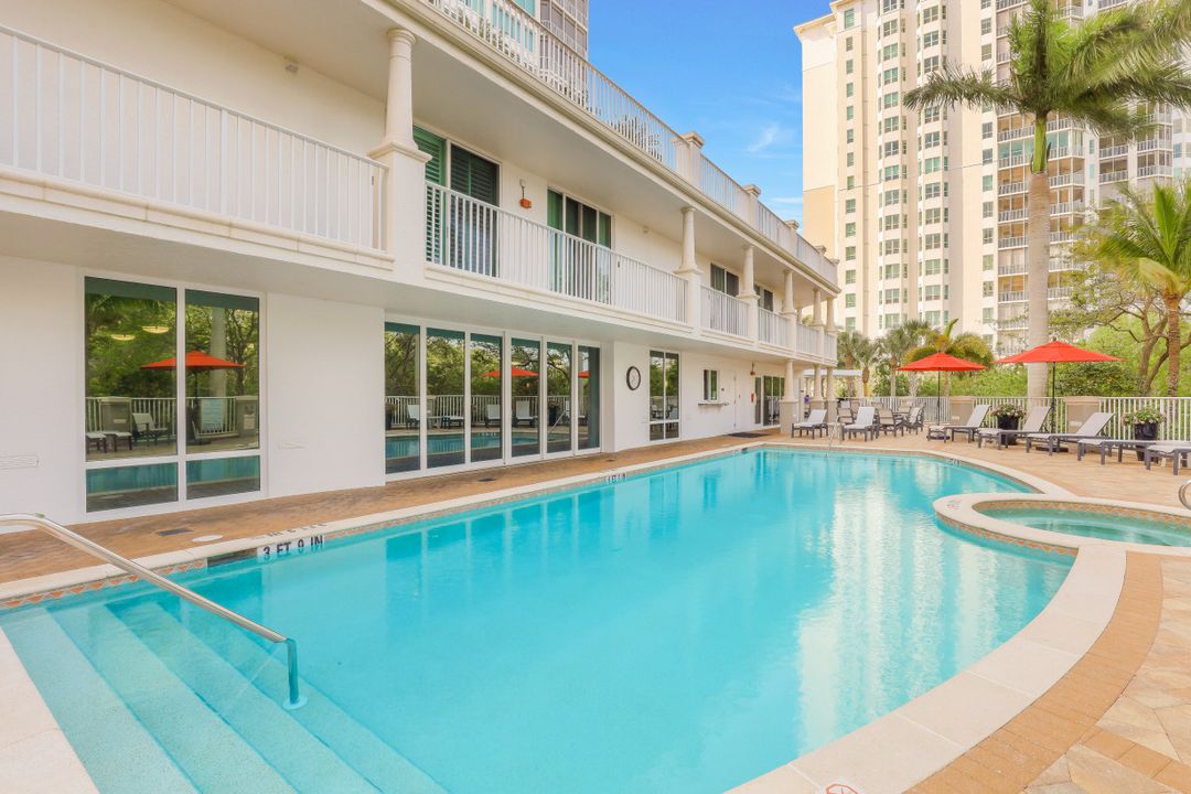 275 Indies Way #1501, Naples, FL 34110