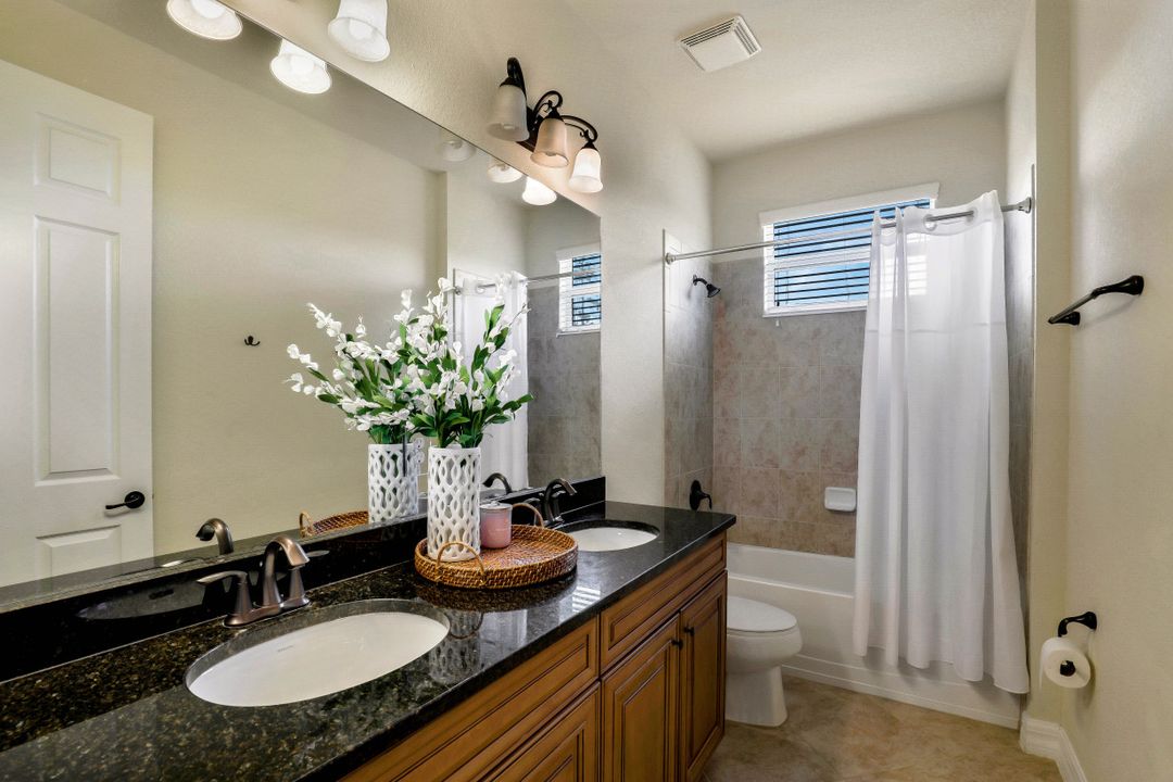 21001 Bosco Ct, Estero, FL 33928