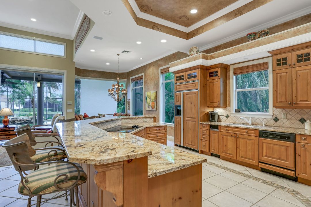 27280 Oak Knoll Dr, Bonita Springs, FL 34134