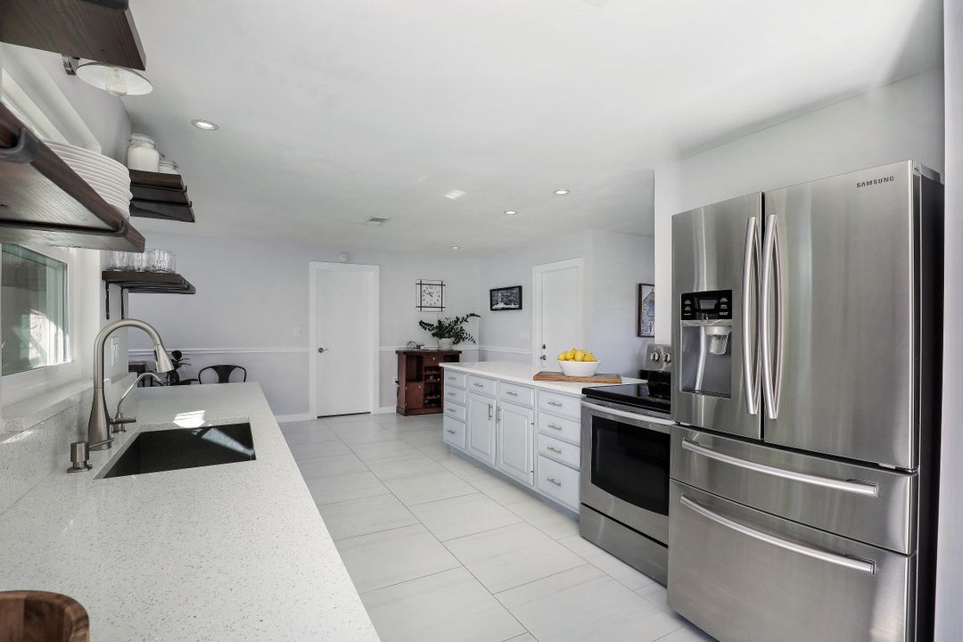 2680 Longboat Dr, Naples, FL 34104