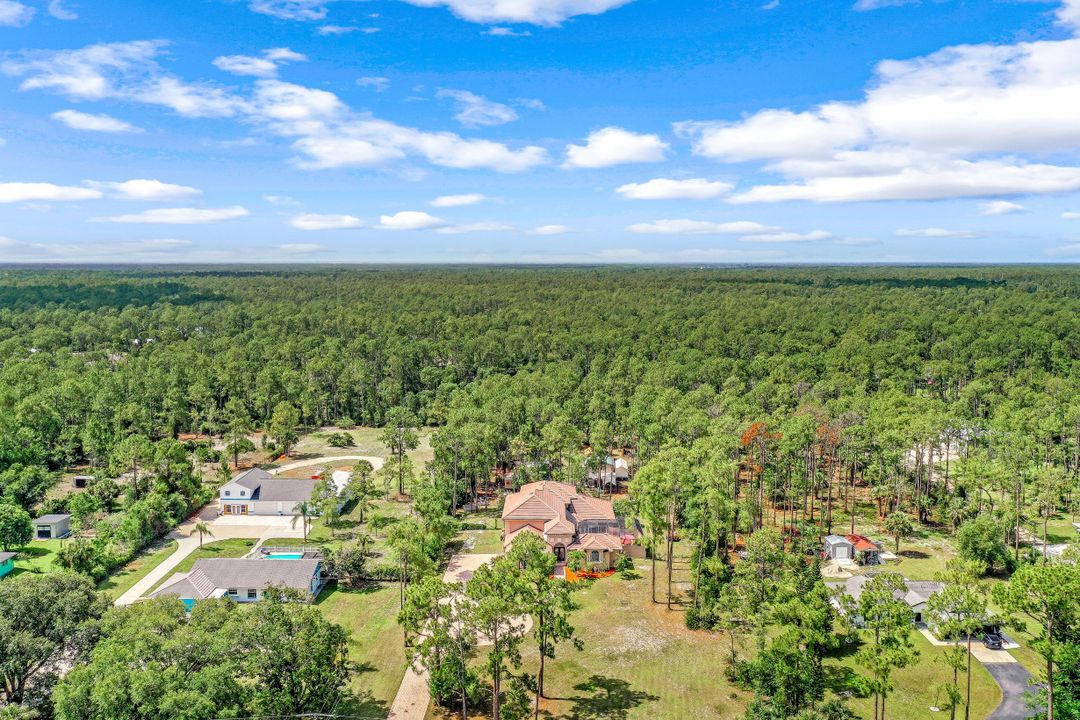 3660 7th Ave NW, Naples, FL 34120