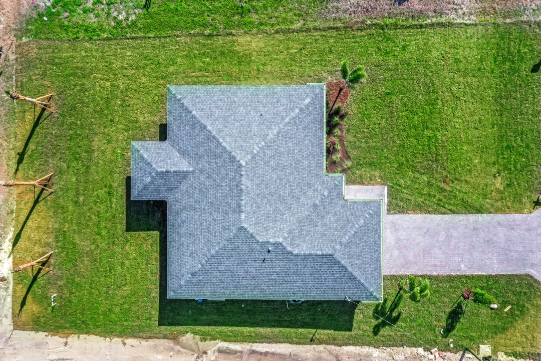 208 NW 28th Terrace, Cape Coral, FL 33993