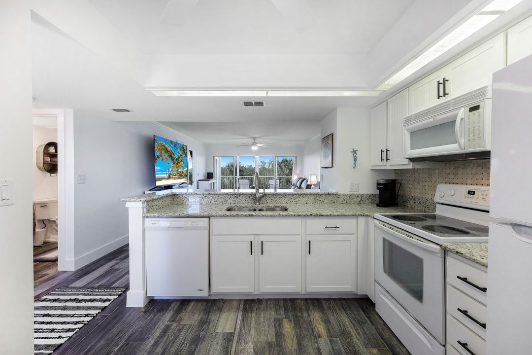 300 Stevens Landing Dr #C-203, Marco Island, FL 34145