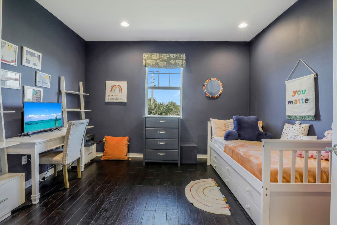 2344 Sheen Ln #305, Naples, FL 34120