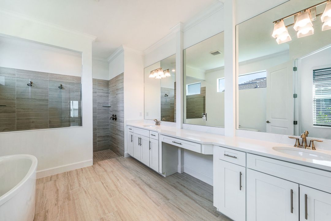 18837 WildBlue Blvd, Fort Myers, FL 33913