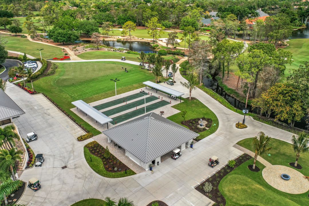 4501 Silver Fox Dr, Naples, FL 34119