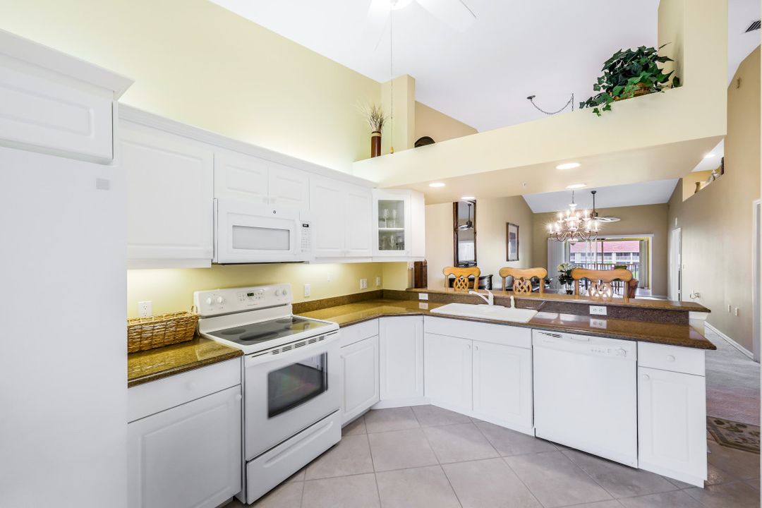 2386 Magnolia Ln #16, Naples, FL 34112