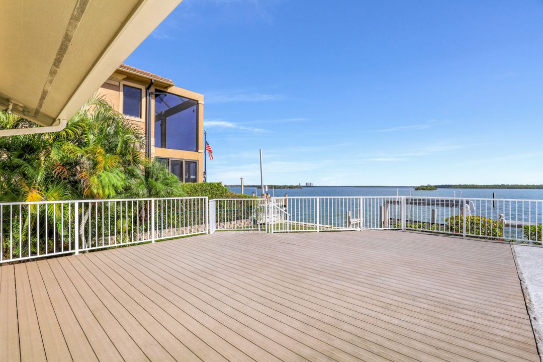 471 Pepperwood Ct, Marco Island, FL 34145