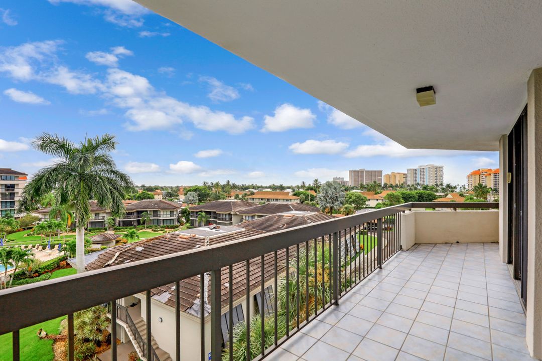 651 Seaview Ct #B-508, Marco Island, FL 34145