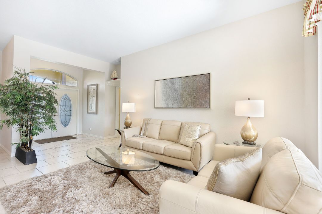 127 SE 15th Ave, Cape Coral, FL 33990