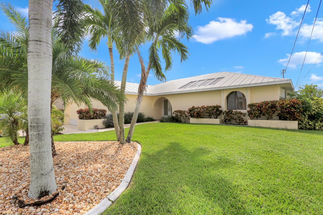 136 SW 38th Terrace, Cape Coral, FL 33914