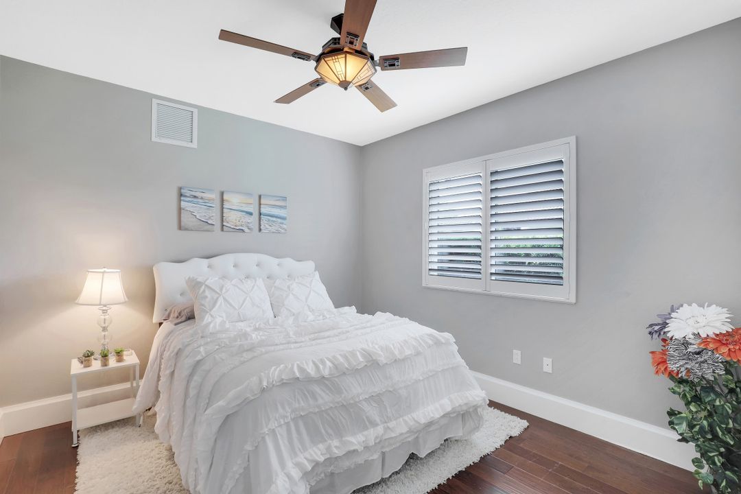 8172 Lowbank Dr, Naples, FL 34109