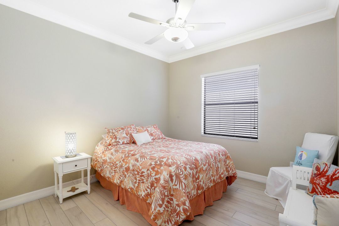 3195 Pacific Dr, Naples, FL 34119