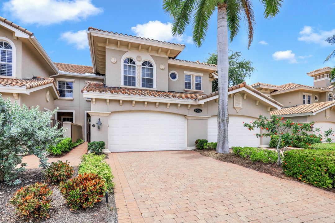 9057 Cherry Oaks Tr #102, Naples, FL 34114