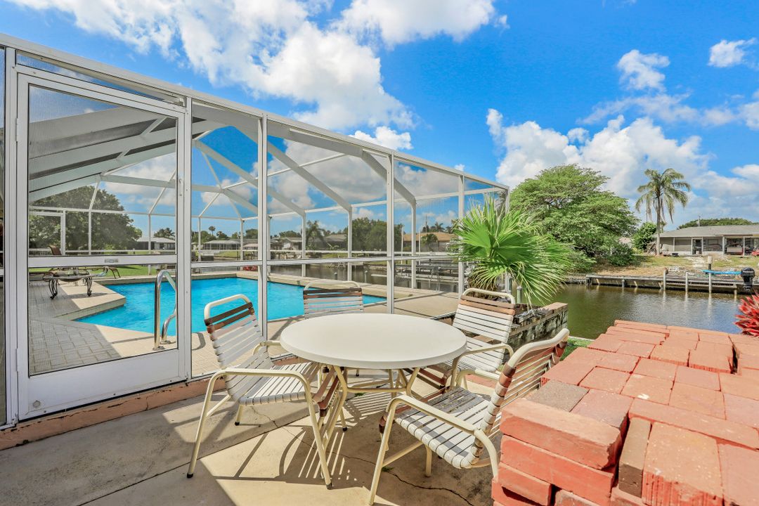 4408 SE 12th Ave, Cape Coral, FL 33904