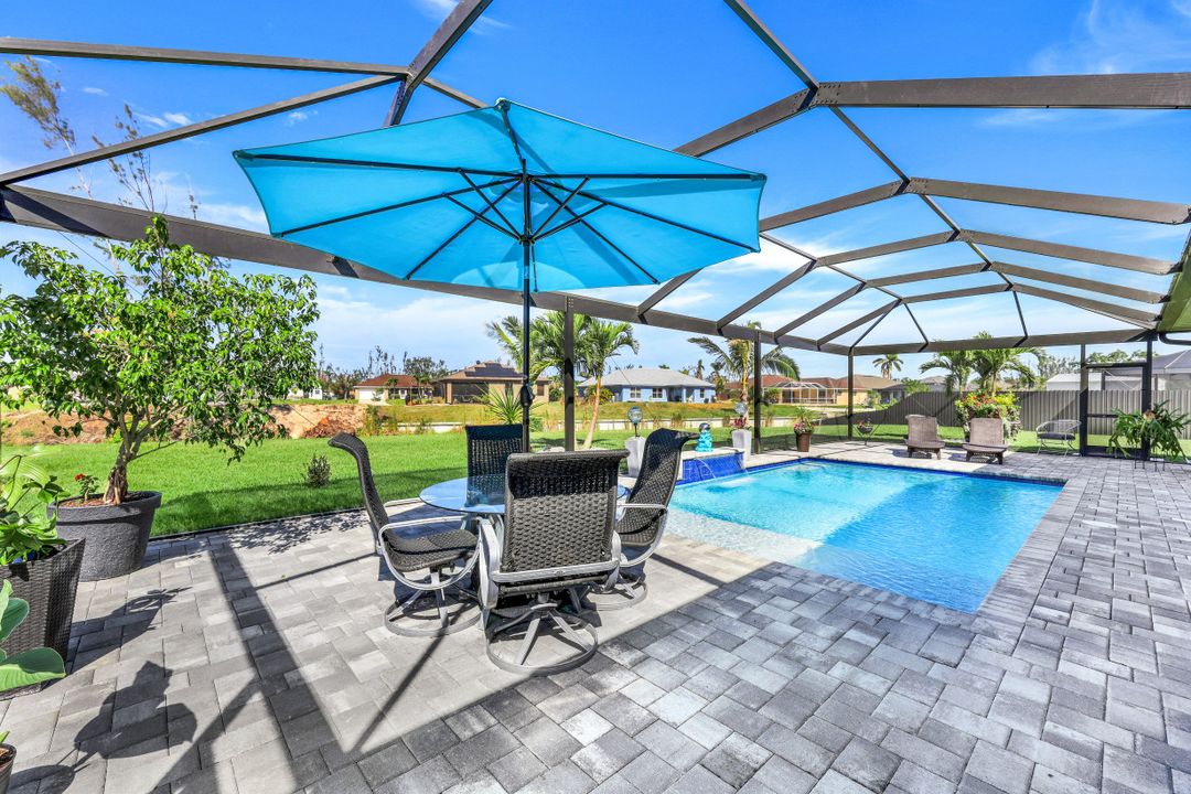 1833 SW 11th Terrace, Cape Coral, FL 33991