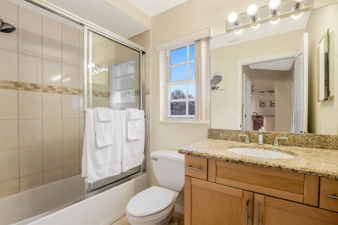 1101 Sweetwater Ln #1201, Naples, FL 34110