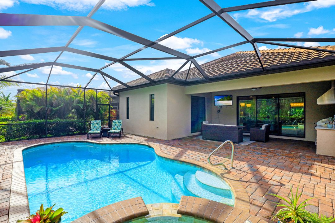 17320 Galway Run, Bonita Springs, FL 34135