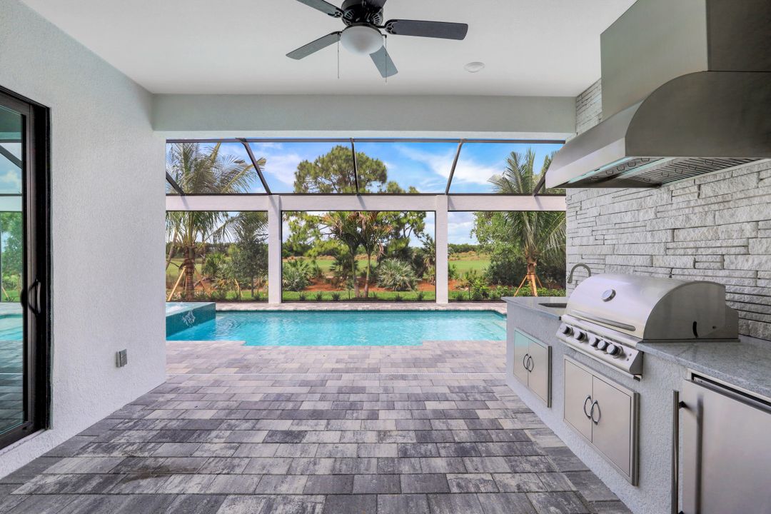 3139 Heather Glen Ct, Naples, FL 34114