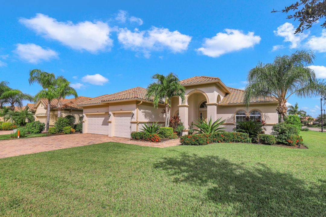 9365 Slate Ct, Naples, FL 34120