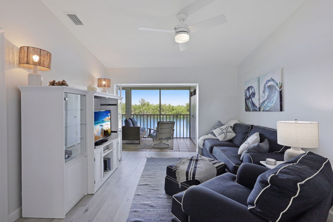 1315 Mainsail Dr #1113, Naples, FL 34114